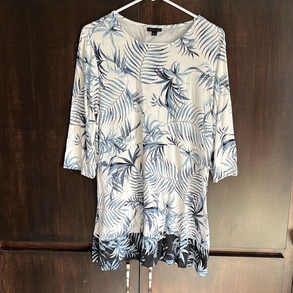 J. Jill Wearever Collection Tropical Palm Print Tunic Length Top Medium - Picture 2 of 6